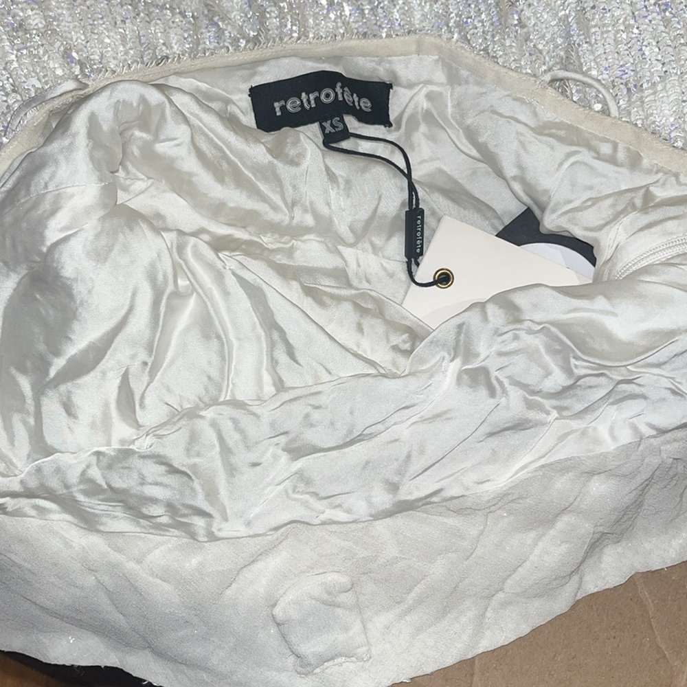 Retrofête JILL SEQUIN DRESS NWT
Size XS Color: Moonglow White - Picture 16 of 17